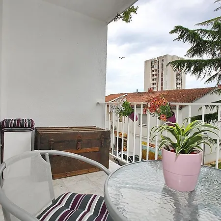 Apartman Knezak *
